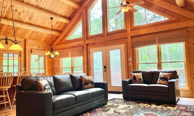 Pine Mountain Valley Cabin | Top-Rated Pine Mountain Cabin near Roosevelt Park & Spa