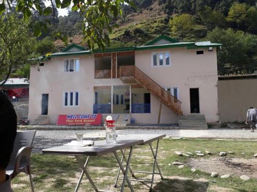 Athmuqam Hotel | Family-Friendly Pine Park Lodges with Complimentary Breakfast