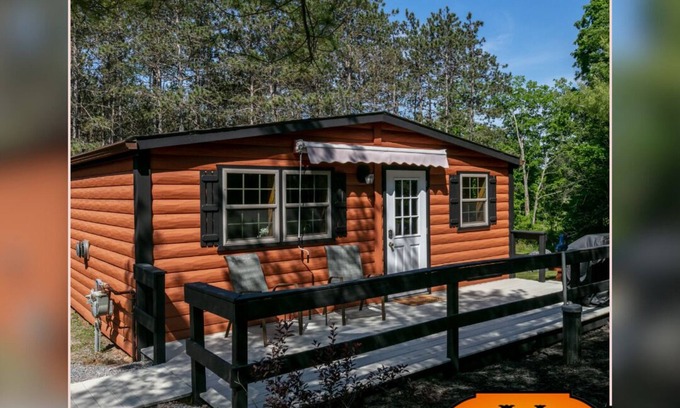 Wellsboro House | Pine Ridge Cabin: Your Ideal All-Seasons Wellsboro Escape