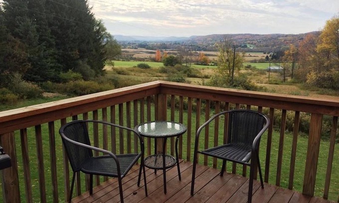 Fly Creek Apartment | Pine Row Manor Studio: Ideal for Families and Pets