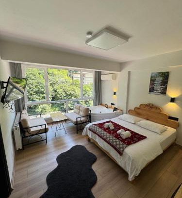 Ayder Apartment | Child-Friendly Pine Suit with Relaxing Hot Tub Amenities