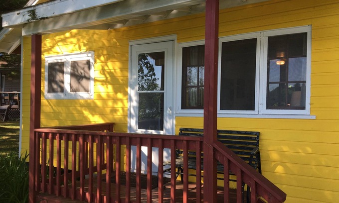 Chetek Cabin | Guest Rated: Pine Vintage Lakefront Cabin Retreat in WI
