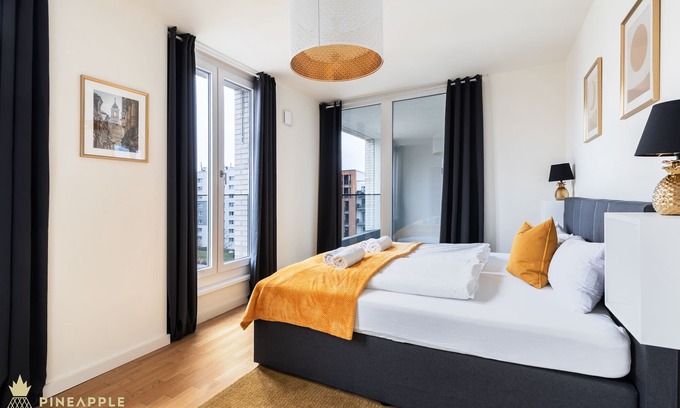 Innere Altstadt Apartment | Pineapple Apartments ★ Altstadt III