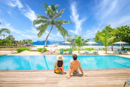 Mahe Island Apartment | Pineapple Beach Villas: Oceanfront Retreat with Pool