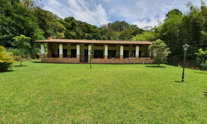 Nova Friburgo House | Family-Friendly Pineapples Frib174 - Ideal for Groups