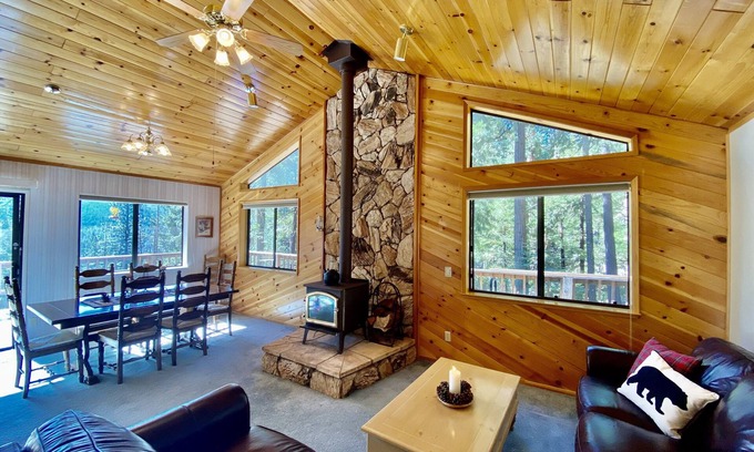 Cold Springs House | Convenient Getaway: 10 Mins to Pinecrest Lake & Pool Access