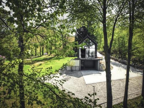 Sosnowka Apartment | Scenic Domek PineHill with Pool and Child-Friendly Spaces
