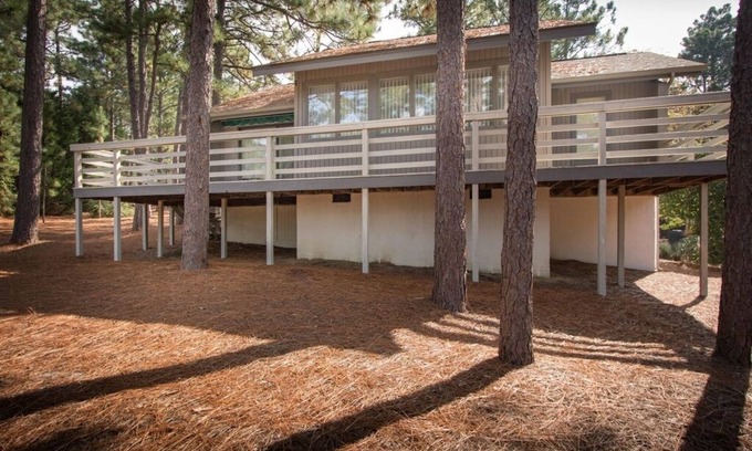 Pinehurst House | Golf View Retreat: 2 Miles to Pinehurst Village & Courses