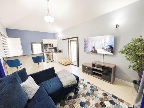 Arouca Apartment | Relaxing Pineridge Hideaway with Pool and Hot Tub Access