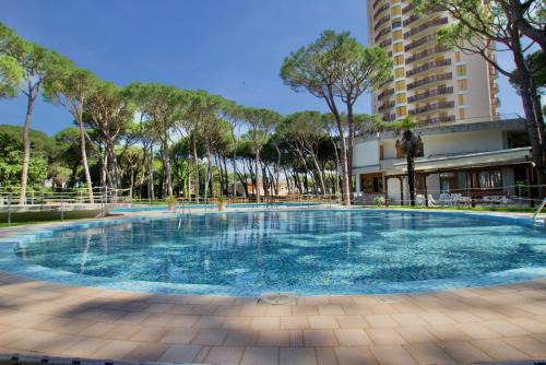 Jesolo Pineta Apartment | Pet-Friendly Getaway at Pineta Residence in Jesolo