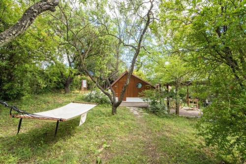Kassandra House | Pet-Friendly Escape at Pinetree Cabin by halu! Villas