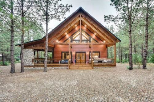 Broken Bow Villa | Discover Piney Acres: Guest Rated 8/10 Getaway