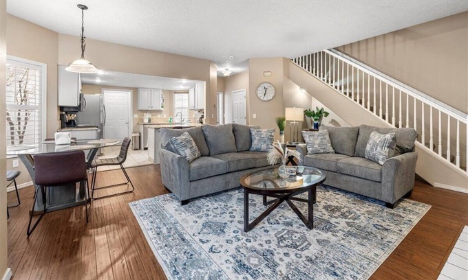 West Bench House | Perfect Escape: Ping Pong with Backyard & Pet-Friendly Stay