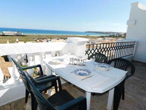 Meia Praia Apartment | Oceanfront Escape at Pinhal Ocean View - Rated 9.3/10