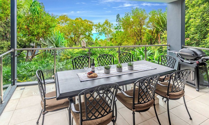 Hamilton Island Apartment | Relax at Pinnacle 7: Garden View Apartment on Hamilton Island