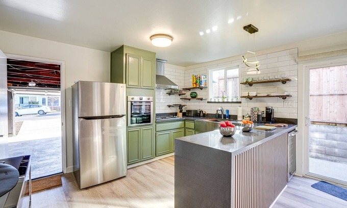 Pinole House | Tranquil Pinole Oasis with Ocean View & Gazebo Near Napa