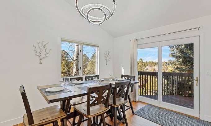 Flagstaff Condo | Exceptional Pinon Hotel: Spa & Breakfast for Families