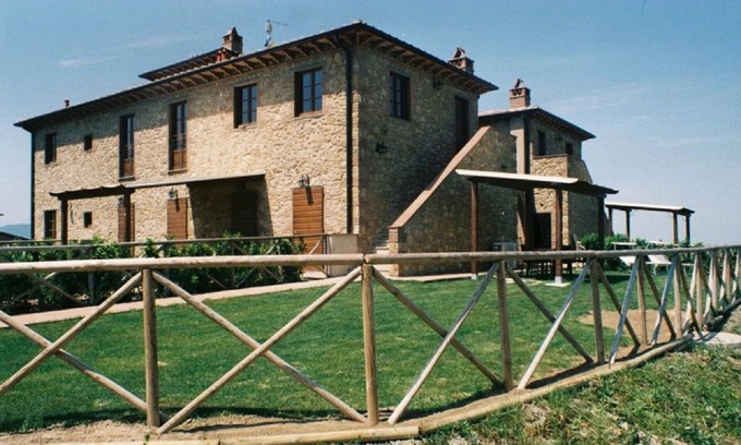 San Cipriano Apartment | Discover Pinturicchio Apartment with Ocean View & Pool