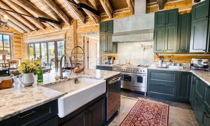 Bellevue Cabin | Pioneer Cabin: Rustic Idaho Retreat with Family-Friendly Amenities