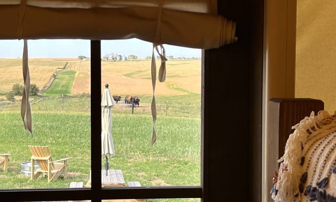 Poweshiek County Cabin | Experience Pioneer's Dream: Covered Wagon with Pool Access