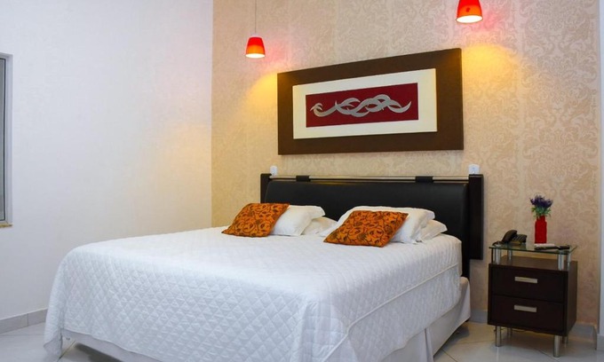 Teixeira de Freitas Hotel | Discover Comfort at Pioneiro Hotel with Restaurant & Hot Tub