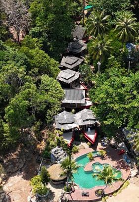Ko Lanta Resort | Relax at Pirates Bay Resort & Spa with Oceanfront Views