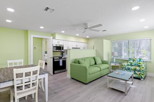 Sanibel House | Experience Pirates Cove Cottage: Family & Pet-Friendly Stay