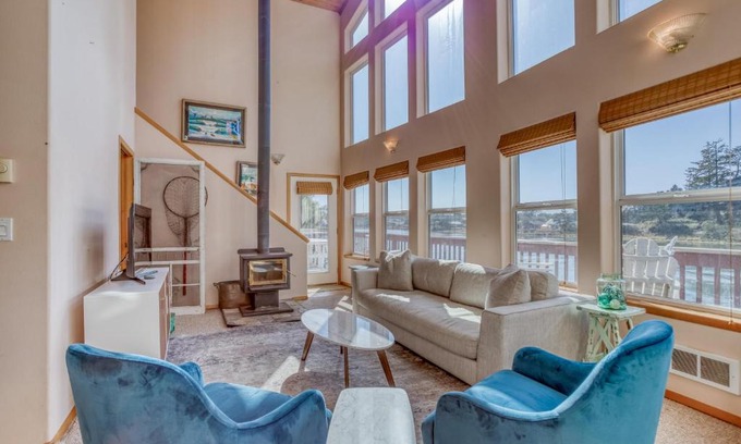 Pacific City House | Discover Pirates Perch: Pet-Friendly Getaway with Breakfast