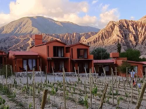 Tilcara Hotel | Experience Comfort at Pirca del Abuelo II - Pet Friendly Stay
