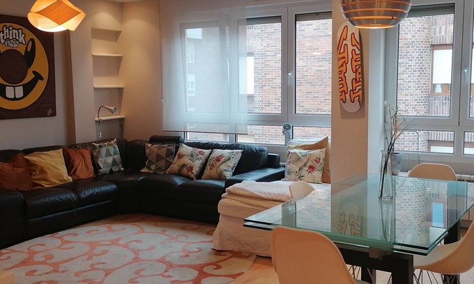 Santander Apartment | Stylish Center Apartment with Private Garage and Ocean View