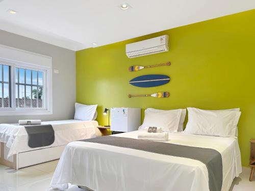Enseada Apartment | Piscina Churrasqueira Suíte 200m do Mar AC