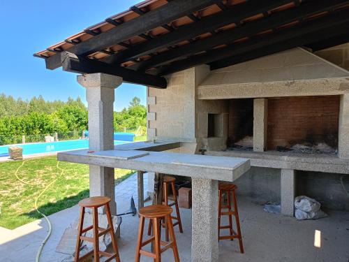 Bealo House | Relax by the Pool, Just 10 Minutes from the Beach