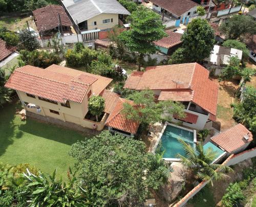 Silop House | Relaxing Retreat: Casa com piscina e vasto espaço verde