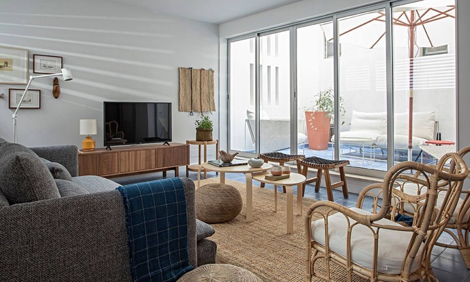 Encarnacao Apartment | Piso Azul Premium Apartments - Perfect Family Retreat