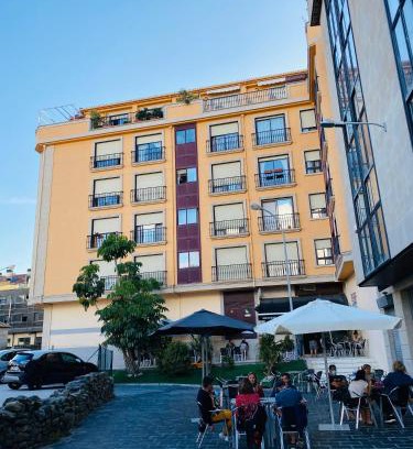 Baiona Old Town Apartment | Central Piso Céntrico Baiona: Family-Friendly Stay