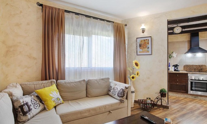 Bajamar Apartment | Discover Piso Chacaras: Family-Friendly & Accessible Haven