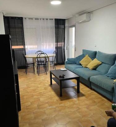 San Vicente del Raspeig Apartment | Family-Friendly Piso Completo on Calle Tibi Awaits You