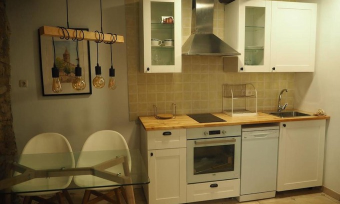 Hondarribia Historic Center Apartment | Cozy Stay in the Old Town with Oceanfront Views