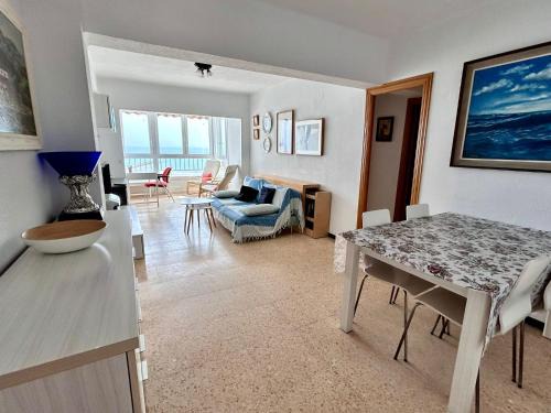 Puig Apartment | Oceanfront Piso en el Puig: Your Beachside Escape Awaits