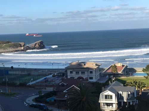 Salinas Apartment | Oceanfront Piso in Salinas with Breathtaking Beach Views