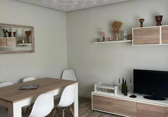 Penaranda de Bracamonte Apartment | Discover Piso Los Jardines: Family-Friendly Retreat