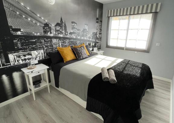 Sanxenxo Apartment | Oceanfront Retreat in Sanxenxo with Top Guest Ratings