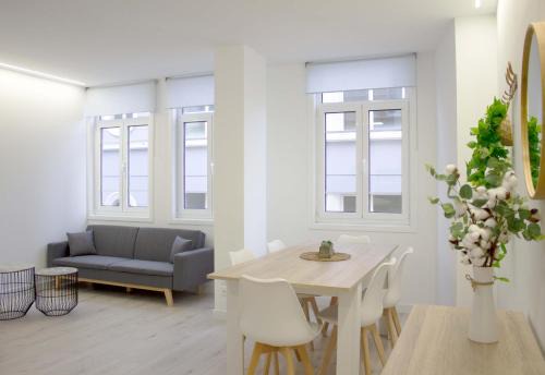Ferrol Apartment | Modern Galiano Apartment - Family-Friendly & Highly Rated