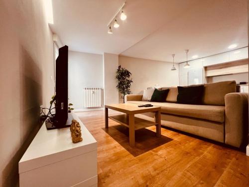 Burgos Apartment | Central Retreat with WiFi, Perfect for Families