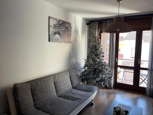 Guardiola de Bergueda Apartment | Discover Piso Victoria: Family-Friendly & Accessible Retreat