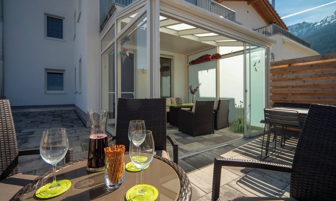 Heitlern Apartment | Prime Location with Königscard and Family-Friendly Amenities