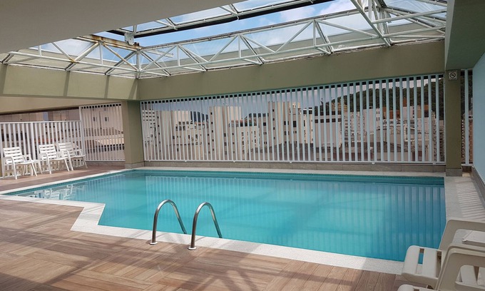 Pitangueiras Apartment | Top-Rated Apartment Pitangueiras A with Oceanfront Pool