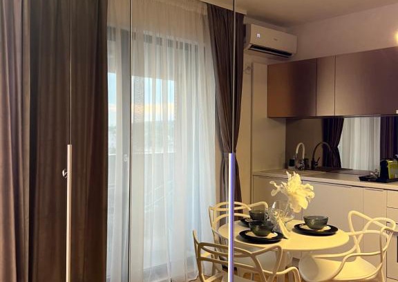 Pitesti Apartment | Exceptional Pitesti Sunset Residence: Guest Rated 9.8/10