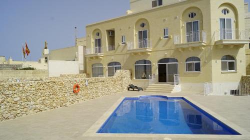 Nadur Villa | Pitt house