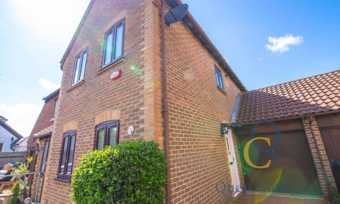 Tenterden Cottage | Pittlesden Cottage – Perfect Stay in Tenterden with Pets